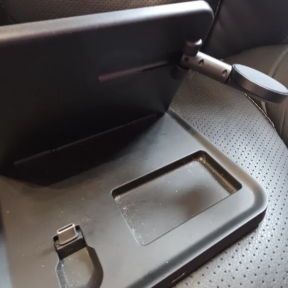 3 In 1 Foldable Wireless Fast Charger Stand - Picture 10 of 10